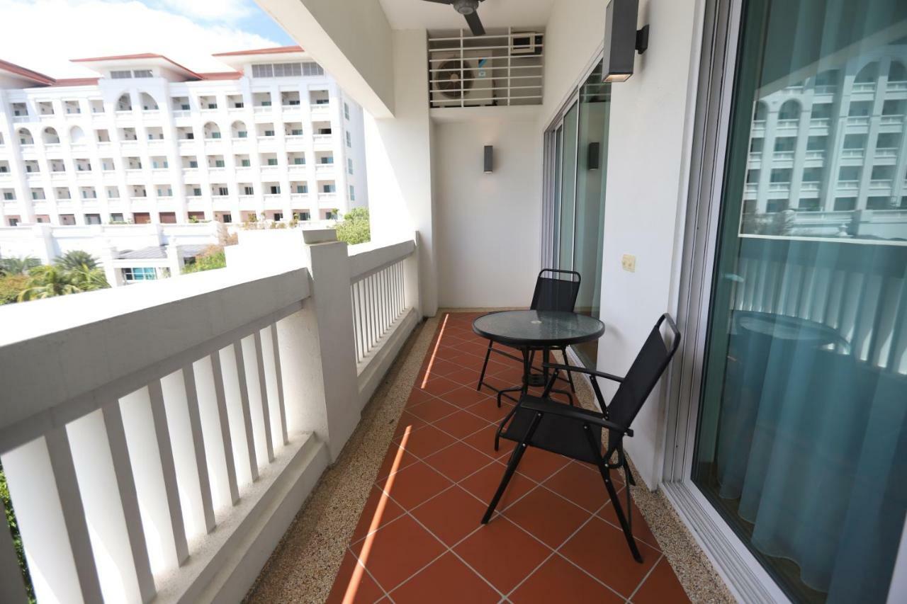 The Straits Quay Marina By Messina Clive Appartement George Town Buitenkant foto
