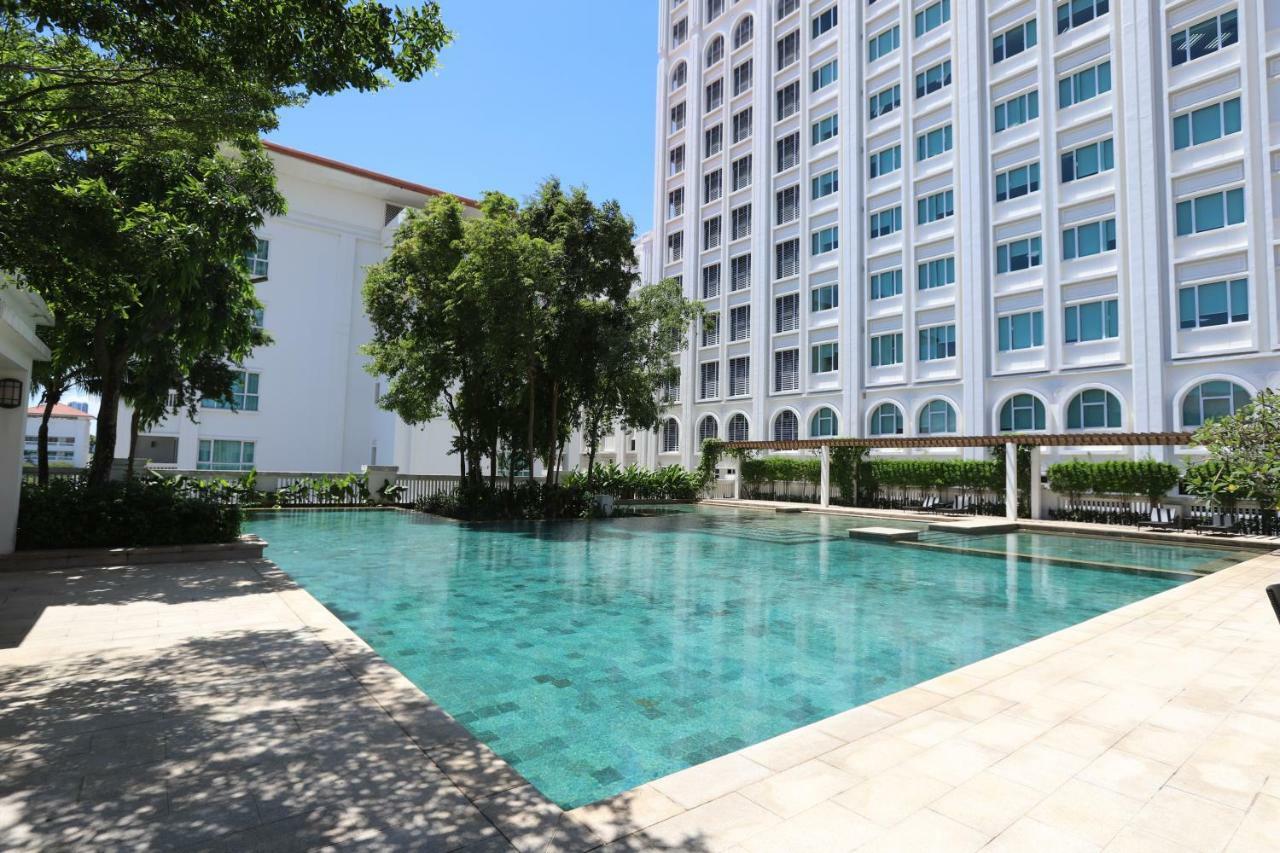 The Straits Quay Marina By Messina Clive Appartement George Town Buitenkant foto